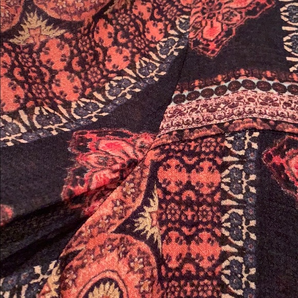 Top - Picture 3 of 4